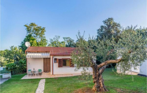Stunning Home In Banjole With Kitchen